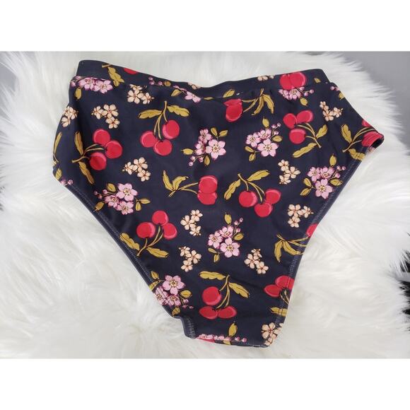 NEW ModCloth Princess Highway 10 High-Waisted Bikini Bottom Black Cherry‎ Floral - Picture 4 of 5